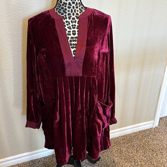 Free People chose me crushed velvet mini dress, brand new, size XS - Picture 5 of 13